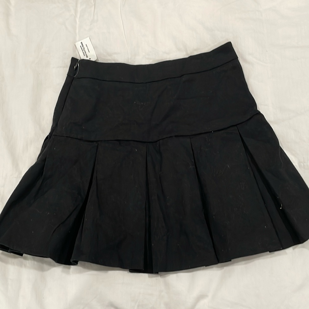 Brand new Full Tilt, Tilly’s black pleaded skirt
